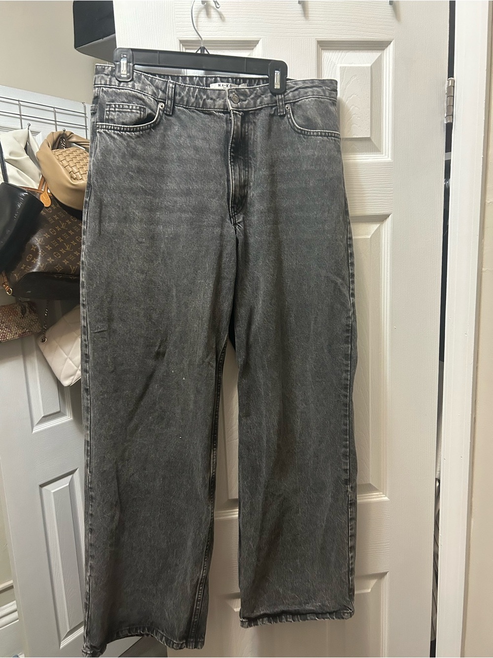 Relaxed Low-Rise Women’s Jeans in Washed Gray/Black with tint of a sparkle